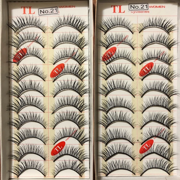 COPY - MODEL 21 lashes - Picture 2 of 3